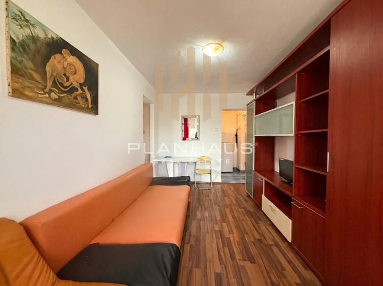 Apartament cu 2 camere semidecomandat, mobilat în Săsar