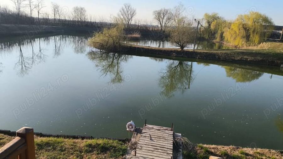 Casă cu Teren 15136 Mp în Central