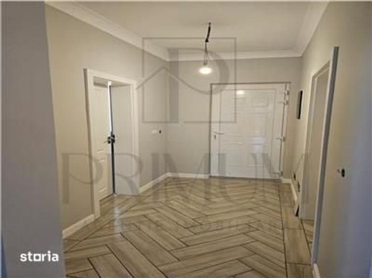 Casă cu 5 camere cu Teren 350 Mp în Central