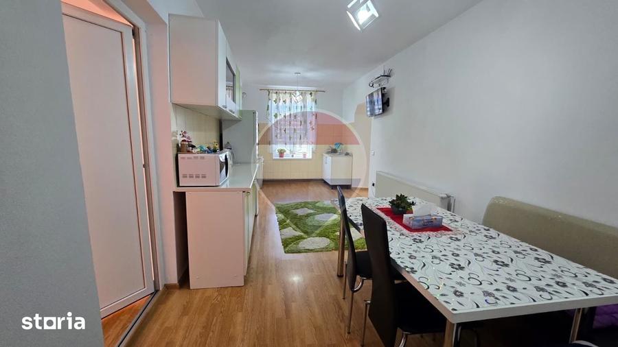 Casă cu 3 camere cu Teren 1320 Mp în Ațel