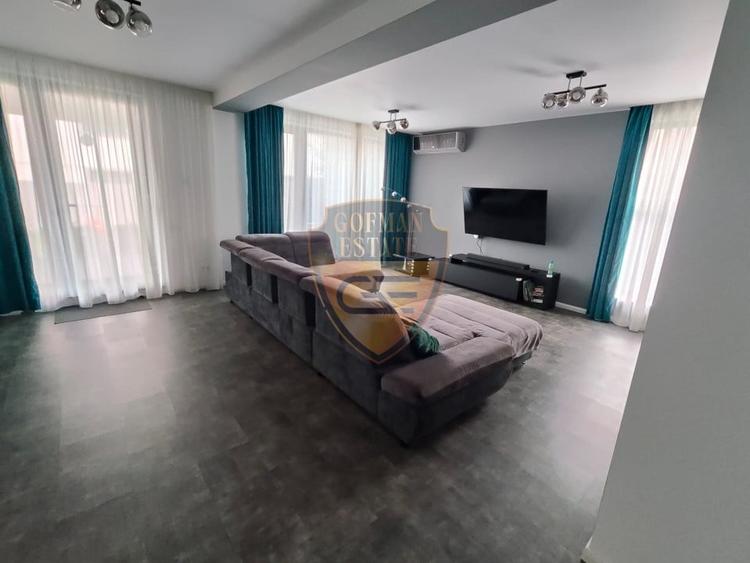 Casă individuală cu 5 camere cu Canalizare în Faleza Nord