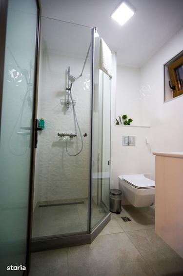 Casă cu 5 camere cu Teren 400 Mp în Valea Doftanei
