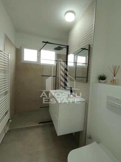 Apartament cu 2 camere nedecomandat în Take Ionescu