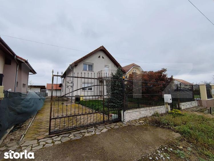 Casă cu 4 camere cu Teren 500 Mp în Nojorid
