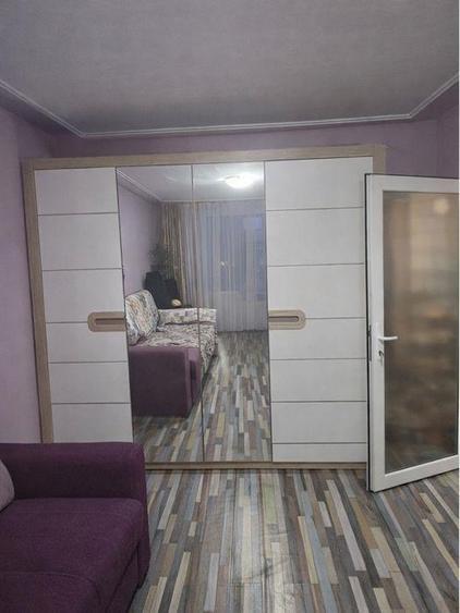 Apartament cu 2 camere decomandat, mobilat în Uzina 2