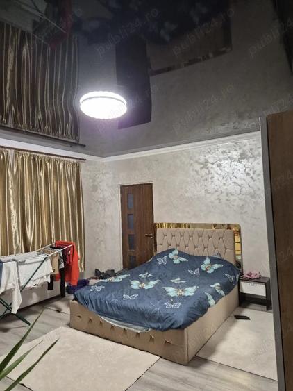 Casă cu 5 camere cu Teren 2850 Mp în Aradul Nou