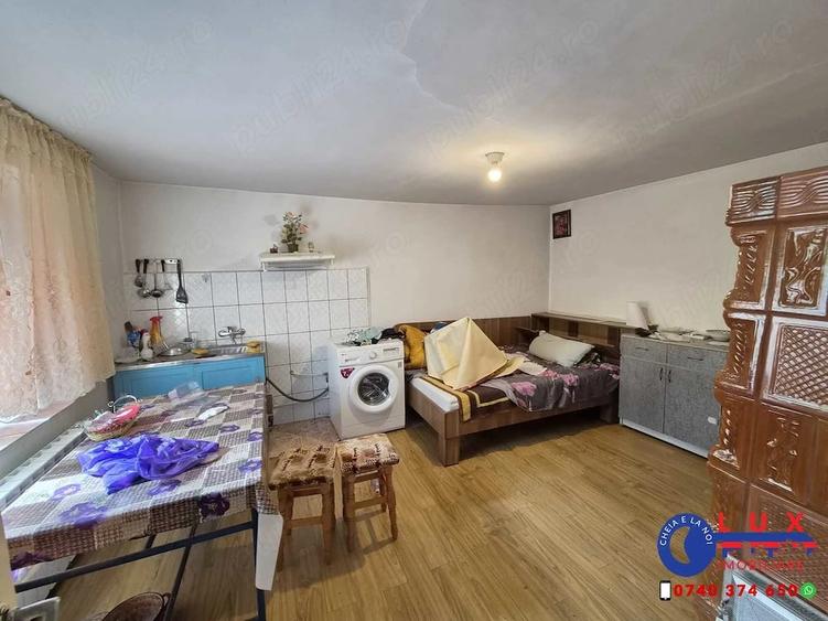 Casă cu 3 camere cu Teren 295 Mp în Babadag