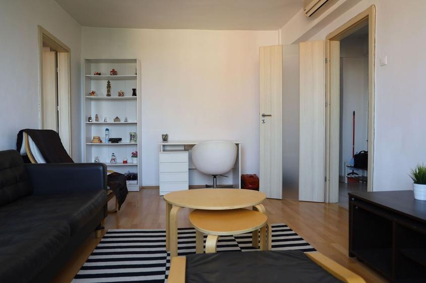 Apartament cu 3 camere, mobilat în Ultracentral