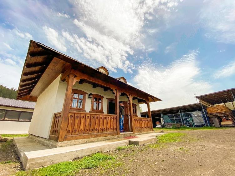 Casă cu Teren 87 Mp în Central
