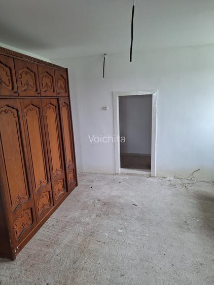 Casa de vanzare Calarasi Gara , langa Campia Turzii 1735 mp teren.