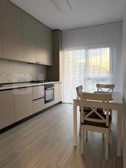 Apartament cu 2 camere semidecomandat, mobilat în Florești