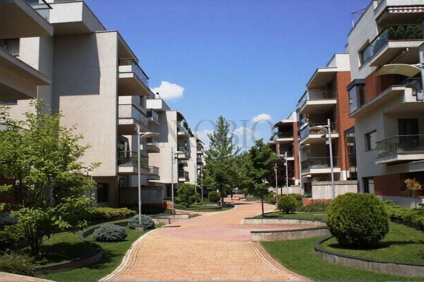 Apartament cu 3 camere decomandat, mobilat în Capitale