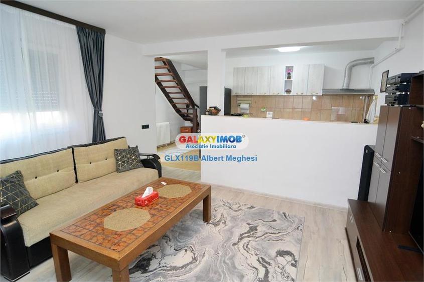 Casă cu 5 camere cu Teren 300 Mp în Est