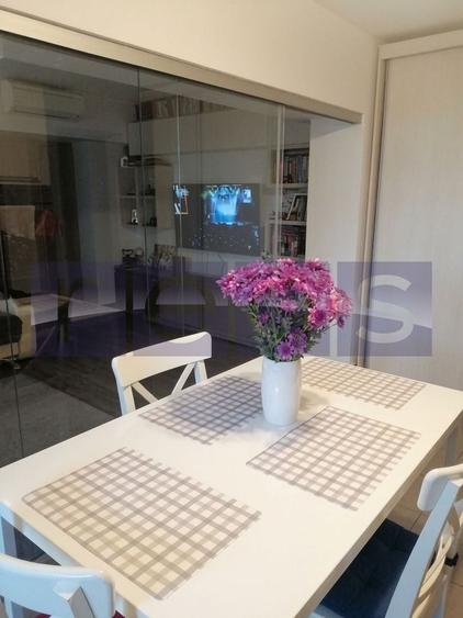 Apartament cu 3 camere semidecomandat în Dristor