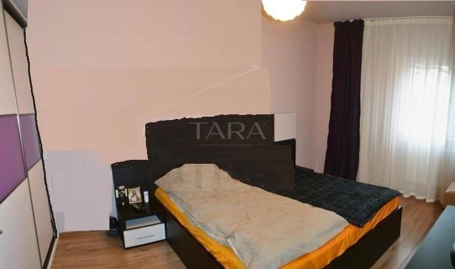 Apartament cu 3 camere de vânzare în zona Campului - 4