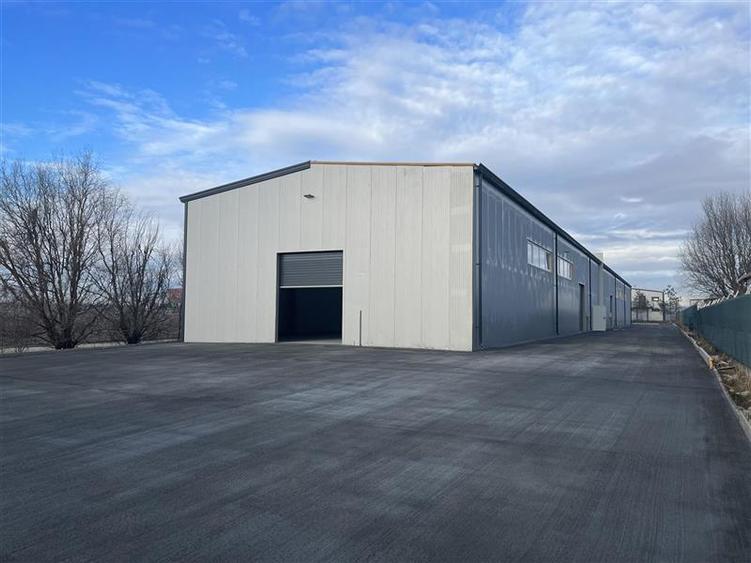 Spațiu industrial, de 480 mp, în Central