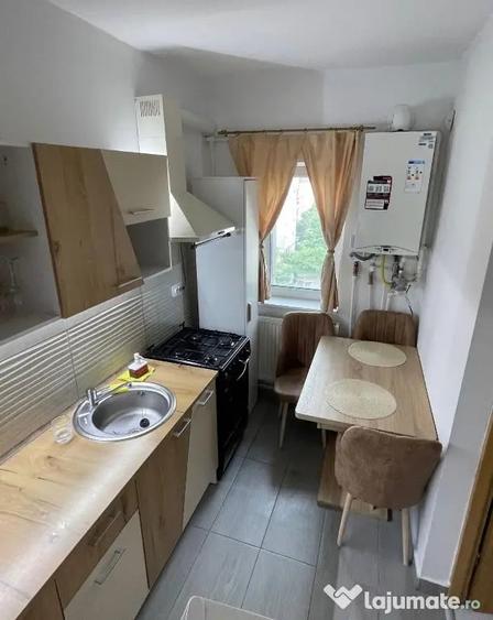 Apartament cu 2 camere semidecomandat în Gării