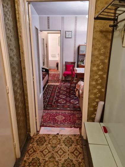Apartament cu 2 camere semidecomandat în Calea Galați