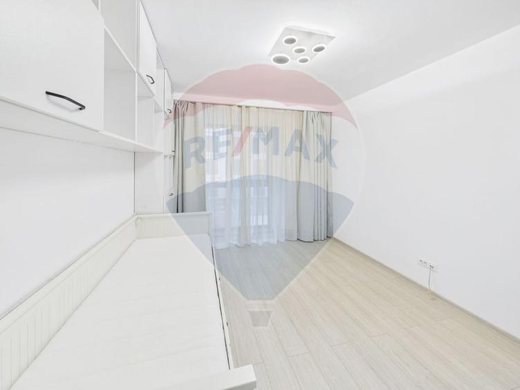 Apartament cu 3 camere decomandat, mobilat în Lujerului