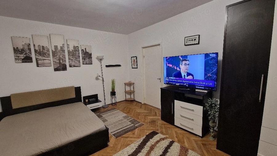 Apartament cu 2 camere decomandat în Plopilor