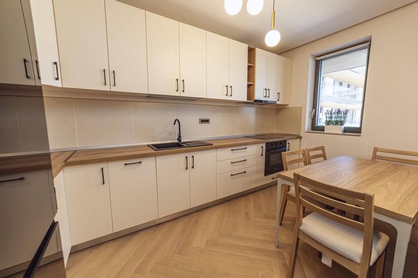 Apartament cu 2 camere semidecomandat, mobilat în Voluntari