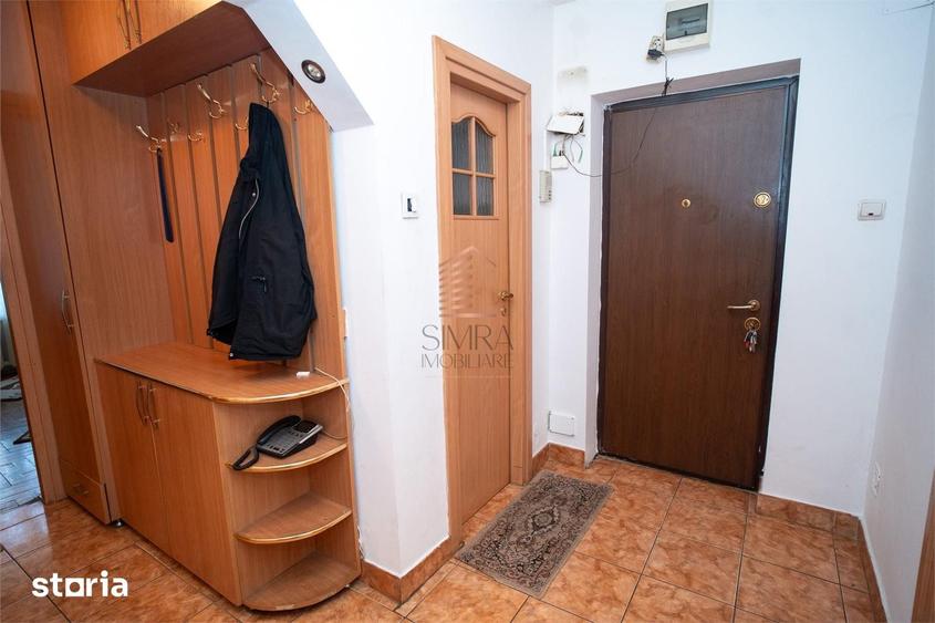 Apartament cu 3 camere decomandat în Decebal