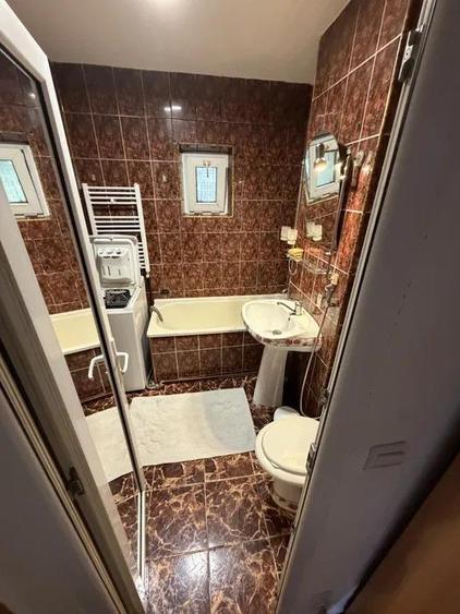Apartament cu 2 camere decomandat, mobilat în Nicolina