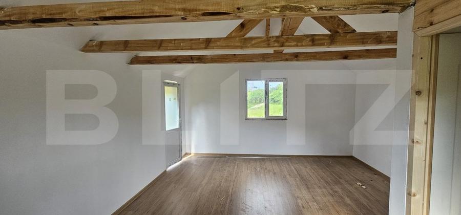 Teren Construcții extravilan de 1281 mp, în Căprioara