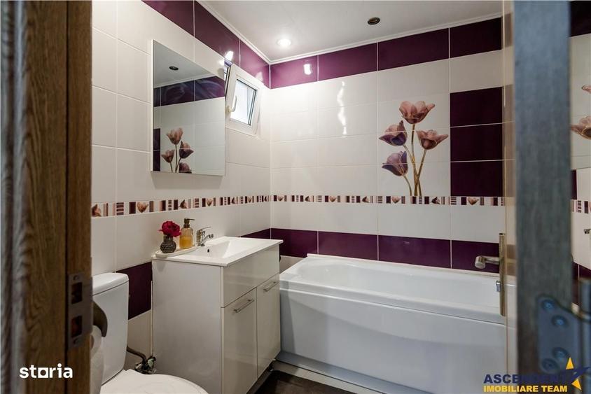 Apartament cu 3 camere decomandat în Dârste