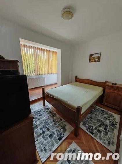 Apartament cu 3 camere decomandat în Tudor