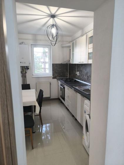 Apartament cu 2 camere decomandat în Exterior Vest