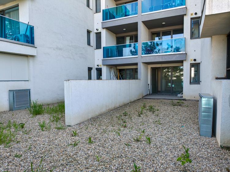 Apartament cu 3 camere decomandat în Floreasca