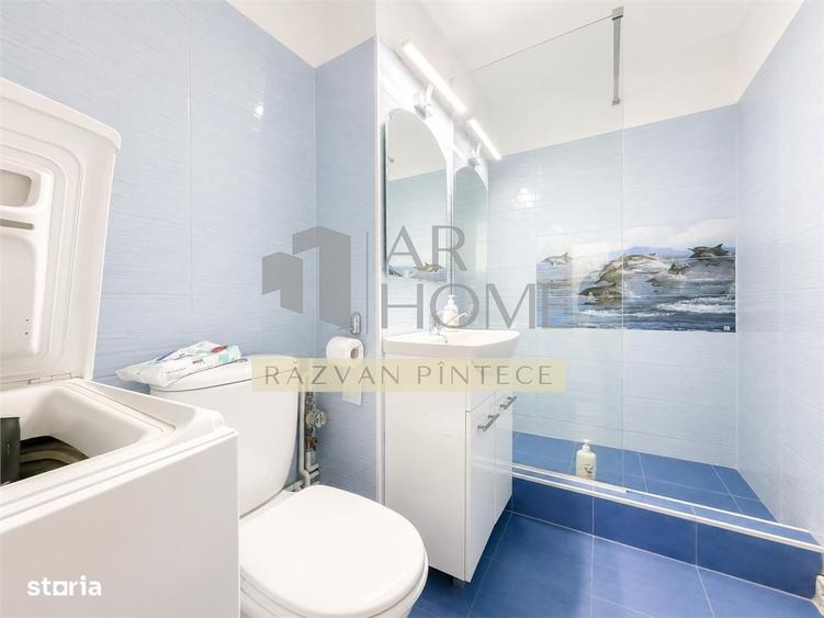 Apartament cu 3 camere decomandat în Democrației