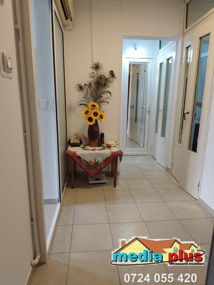 Apartament cu 2 camere decomandat de vânzare – Micro 17 - 5