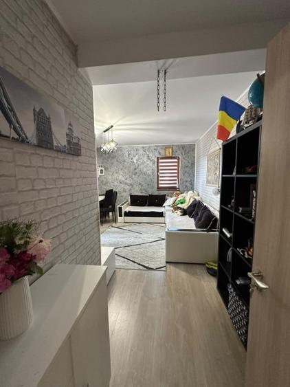 Apartament cu 3 camere decomandat, mobilat în Bragadiru