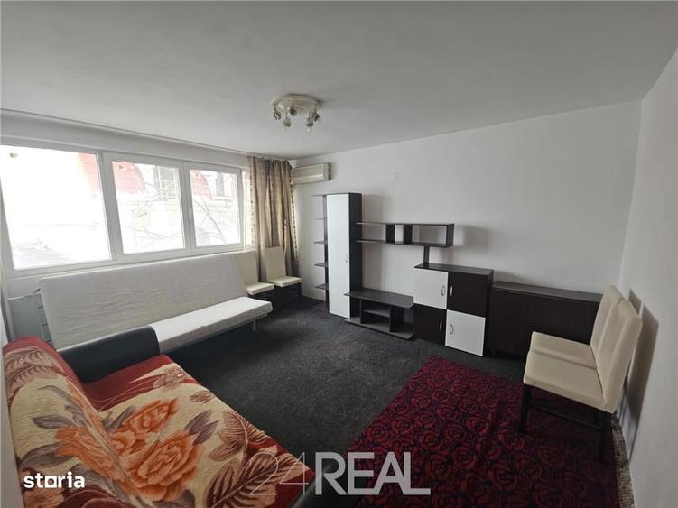 Apartament cu 2 camere decomandat în Cantemir