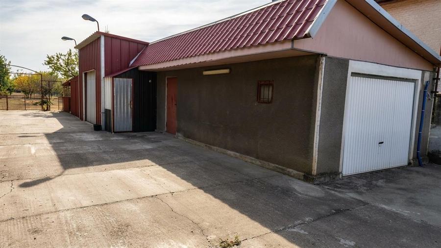 Teren intravilan de 2052 mp, în Sântandrei