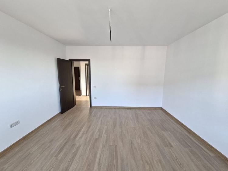 Apartament cu 2 camere decomandat în Sânpetru