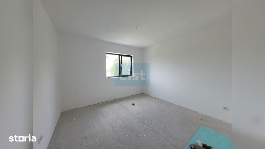 Casă cu 3 camere cu Teren 542 Mp în Grivița