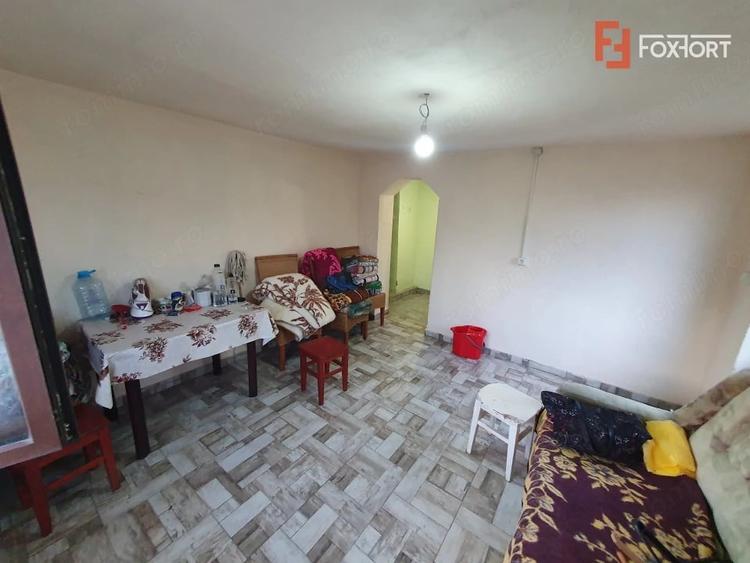 Casă cu 6 camere cu Teren 1200 Mp în Central