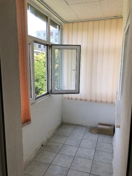 Apartament cu 2 camere decomandat, mobilat în Apărătorii Patriei
