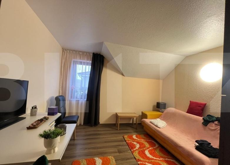 Duplex cu 8 camere cu Teren 797 Mp în Feleacu