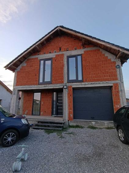 Casă cu 4 camere în Cihei