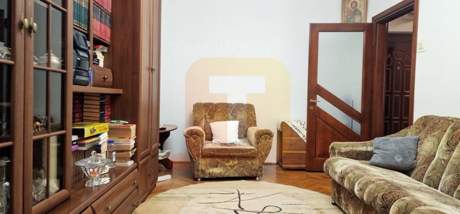 Apartament cu 3 camere decomandat, mobilat în Ultracentral