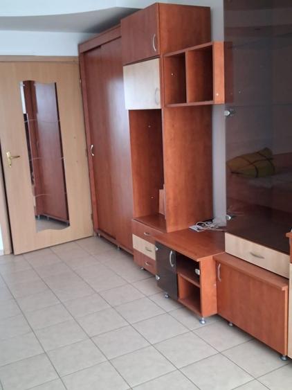 Garsonieră semidecomandată în Runcu