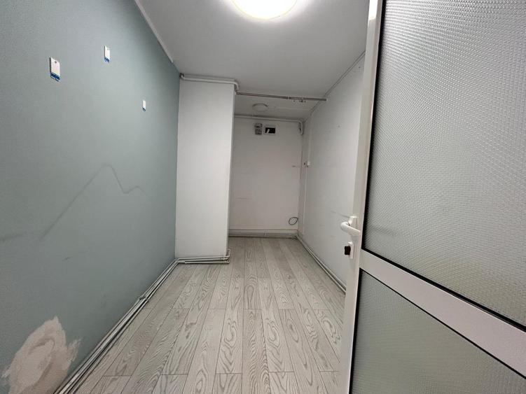 Spațiu comercial, de 80 mp, în Podu Roș