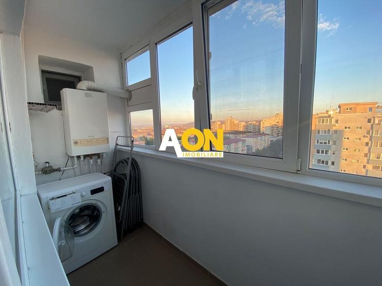 Apartament cu 3 camere decomandat, mobilat în Cetate