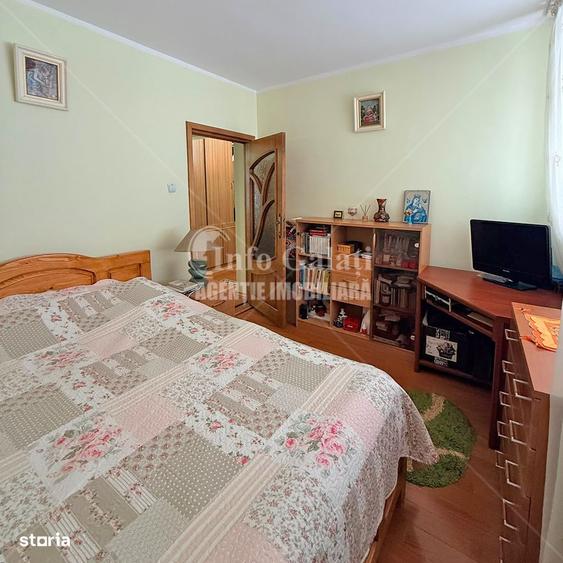 Apartament cu 4 camere în Micro 16