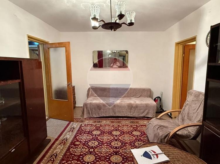 Apartament cu 2 camere semidecomandat, mobilat în Moșilor