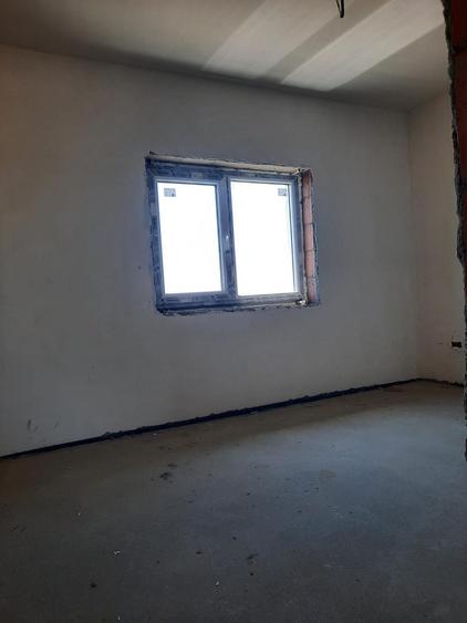 Casă individuală cu 4 camere cu Teren 400 Mp în Săbăreni